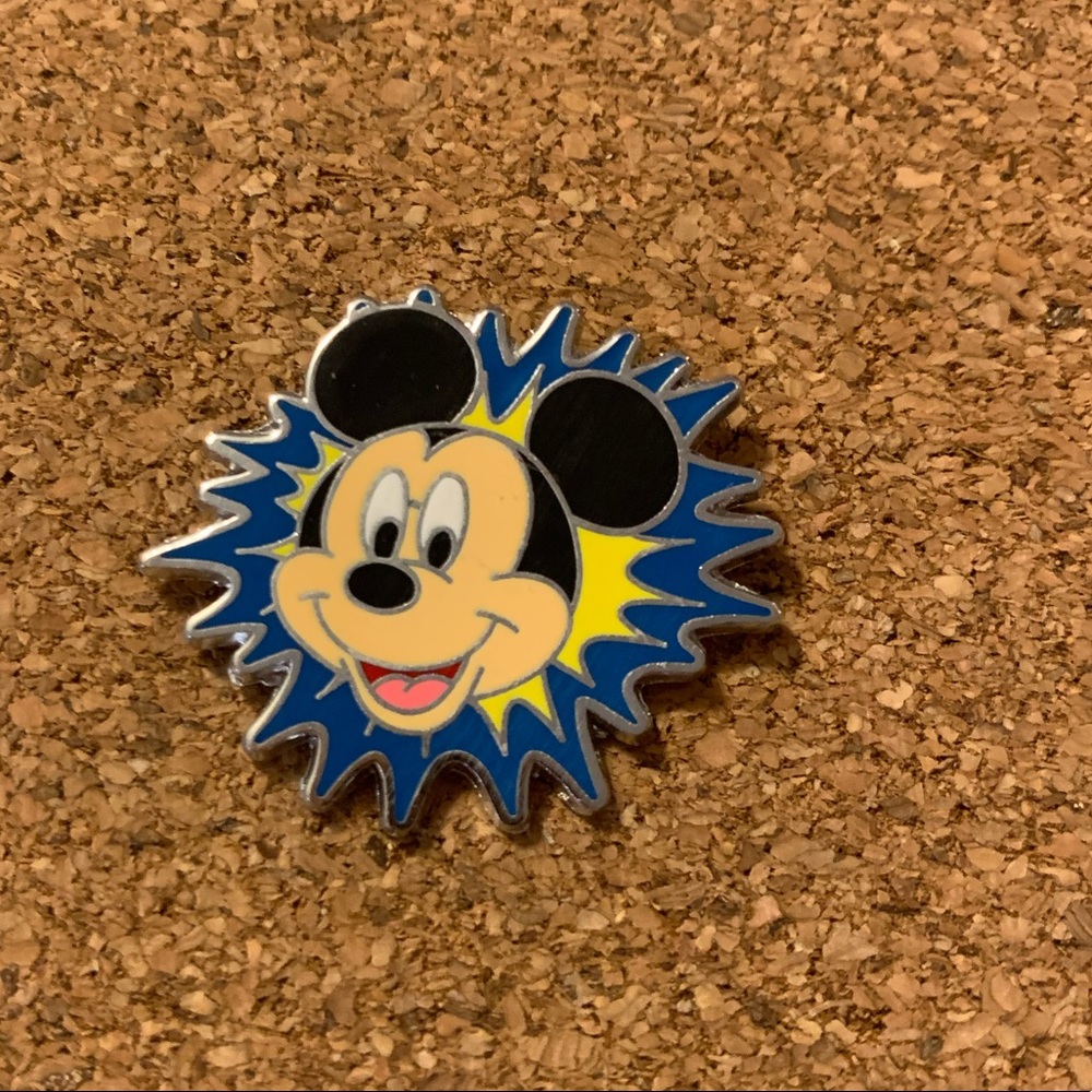 Disney Mickey Mouse Trading Pin